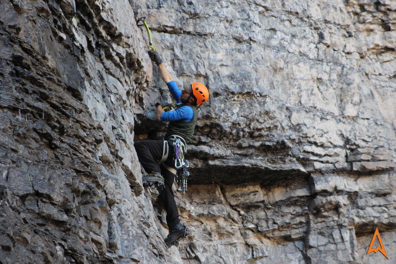 Rock Climbing - Boulder Multi-Pitch