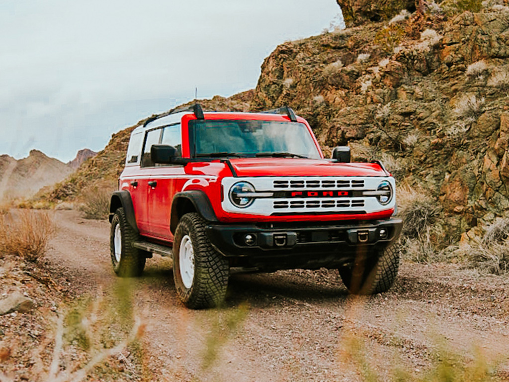 BRONCO HERITAGE - Rose - Race Red