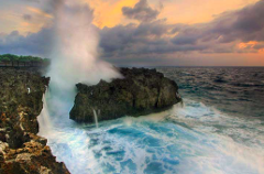 ACCESSIBLE TOUR HALF DAY - Nusa Dua Waterblow + Sunset Dinner at Jimbaran Seafood