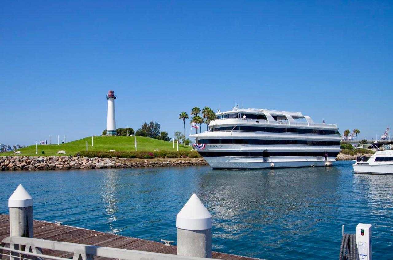 SOLD OUT! 4th of July Dinner and Fireworks Cruise aboard M/V SIR WINSTON from LONG BEACH