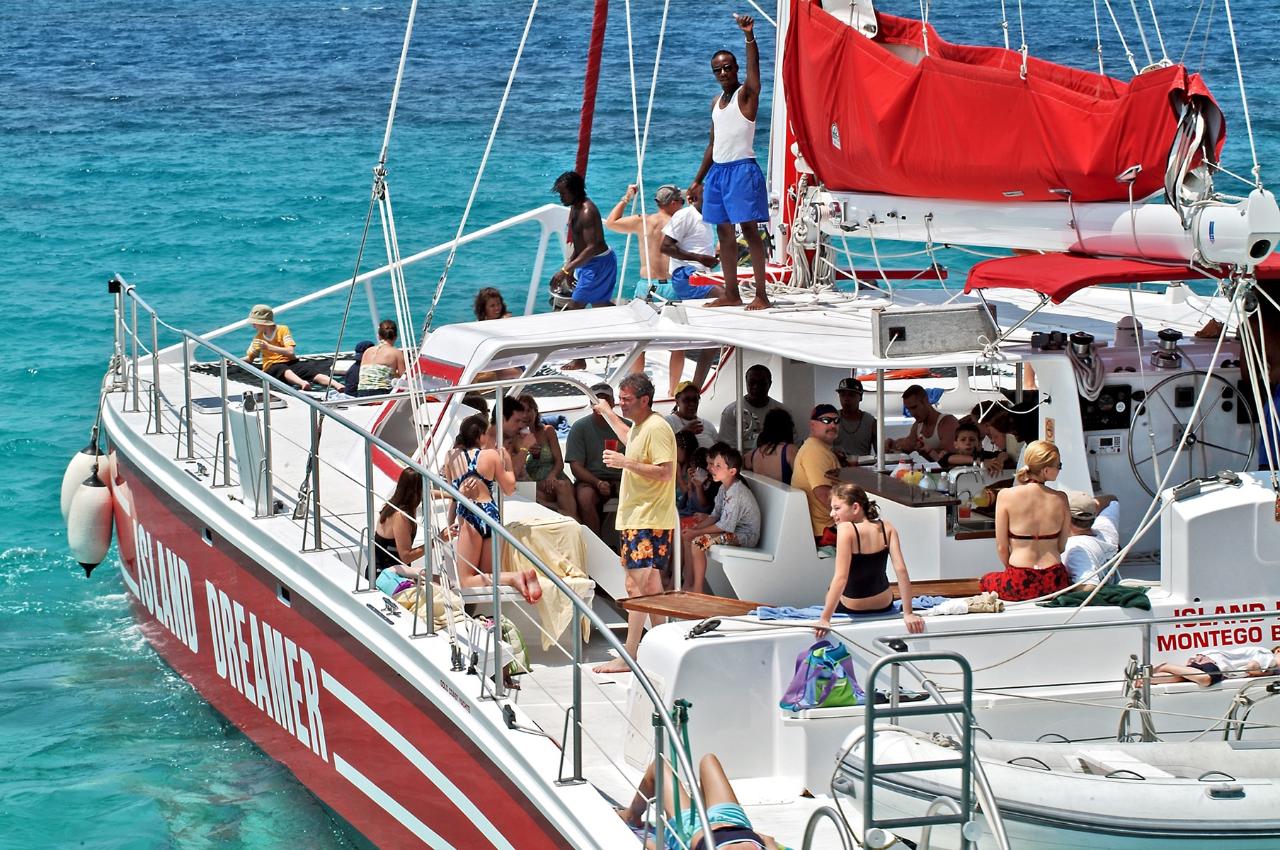 Catamaran and Snorkeling FAMILY Cruise- Montego Bay