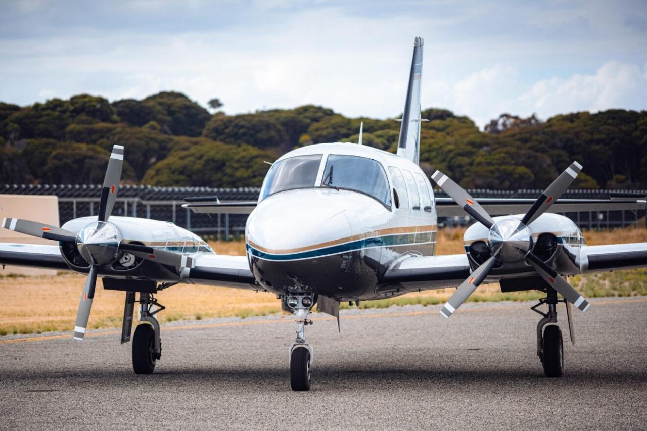 Piper Navajo: Jandakot - Kalbarri (Same Day Return or One Way)