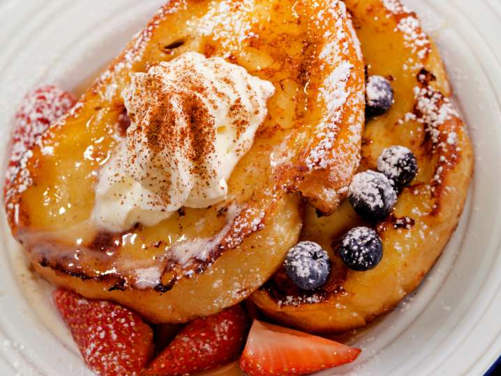 Make French Toast and Berry Syrup - Cooking Class by Classpop!&trade;