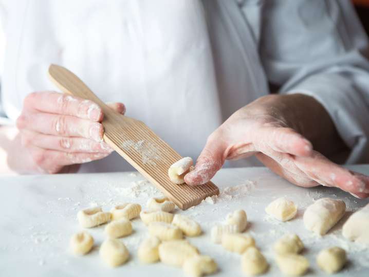 Make Epic Pesto Gnocchi With Chef Rachel - Cooking Class by Classpop!&trade;