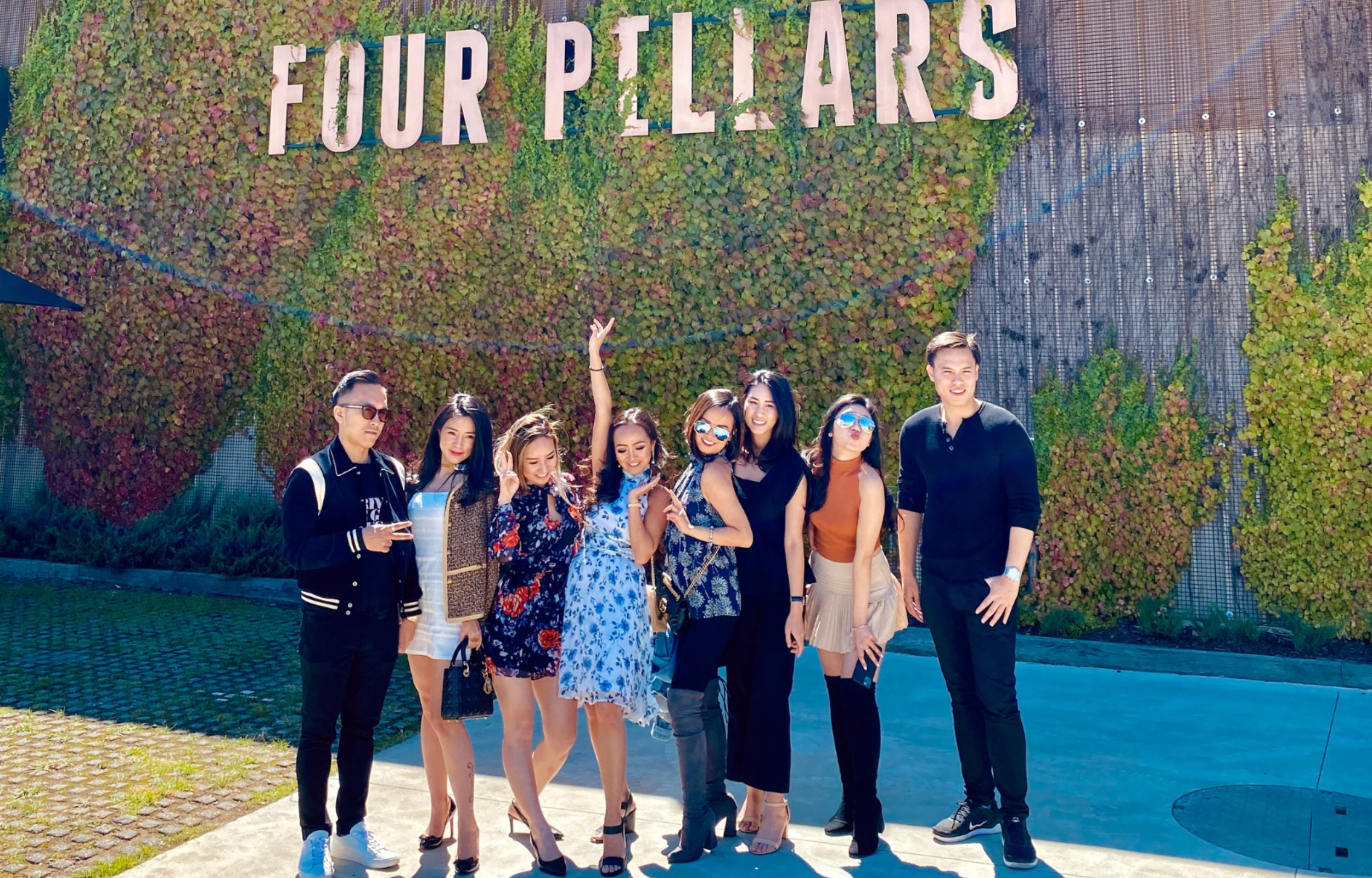 HAPPY GIRLS & BOYS | Yarra Valley Gin, Wines, Beer/Cider Tour & Lunch from Melbourne