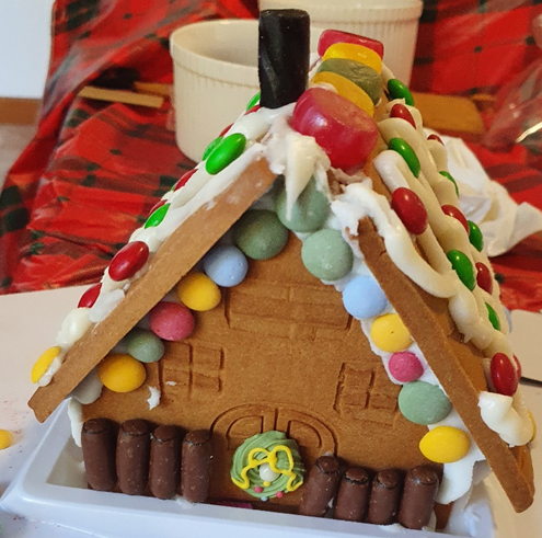 GIN-ger bread house making session