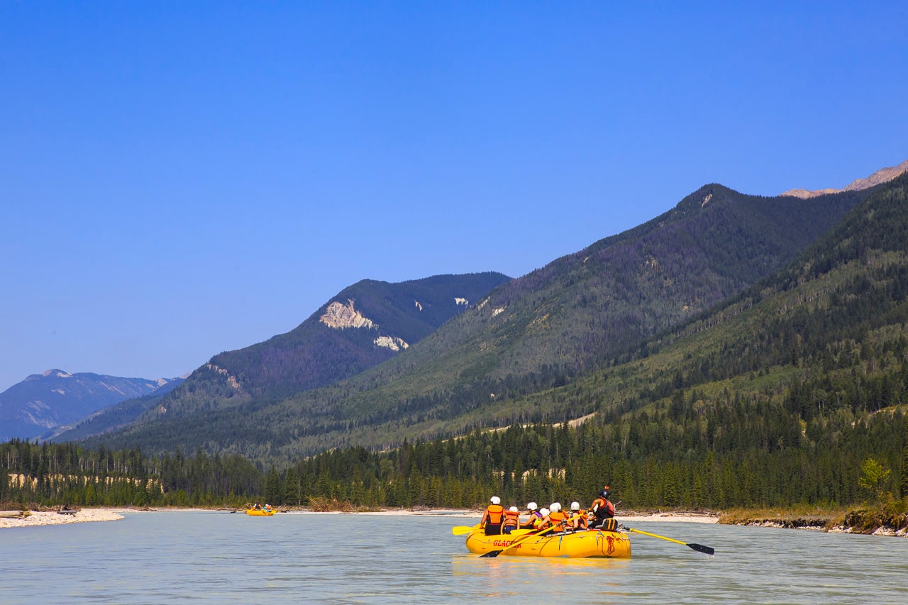 *BOOK A BOAT*  Family Adventure