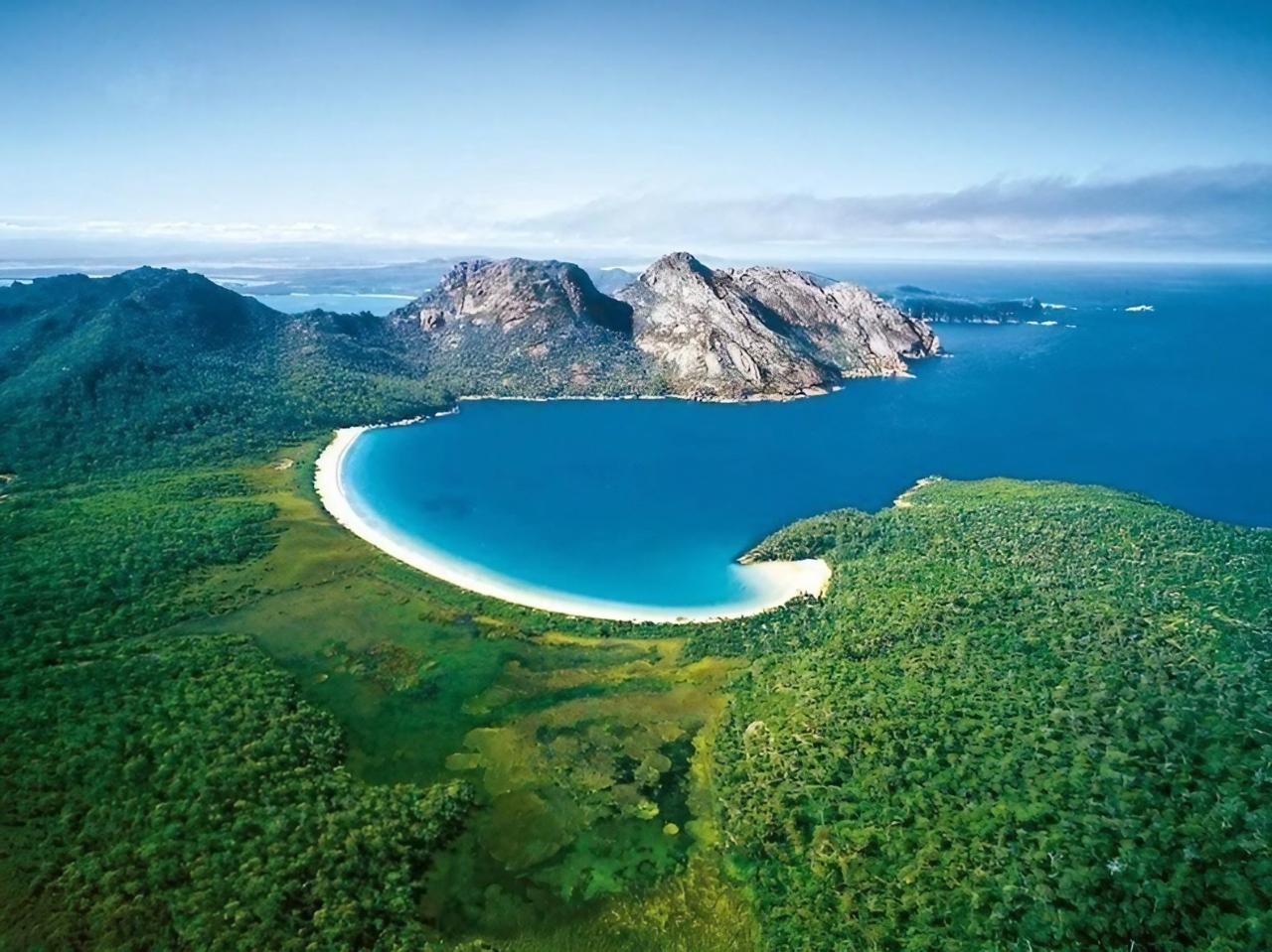 TASMANIA TOUR