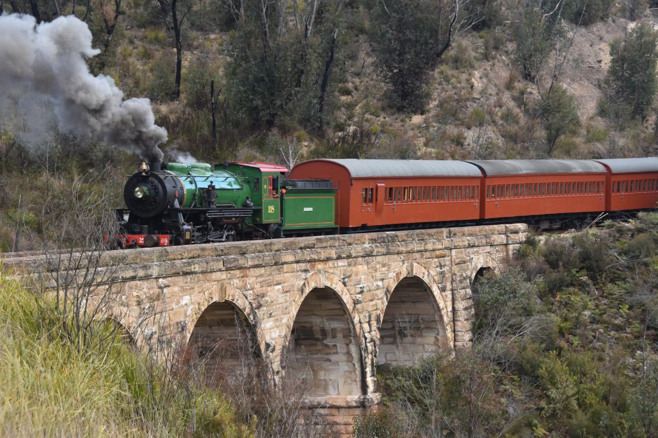 GREAT ZIG ZAG RAILWAY & MUDGEE