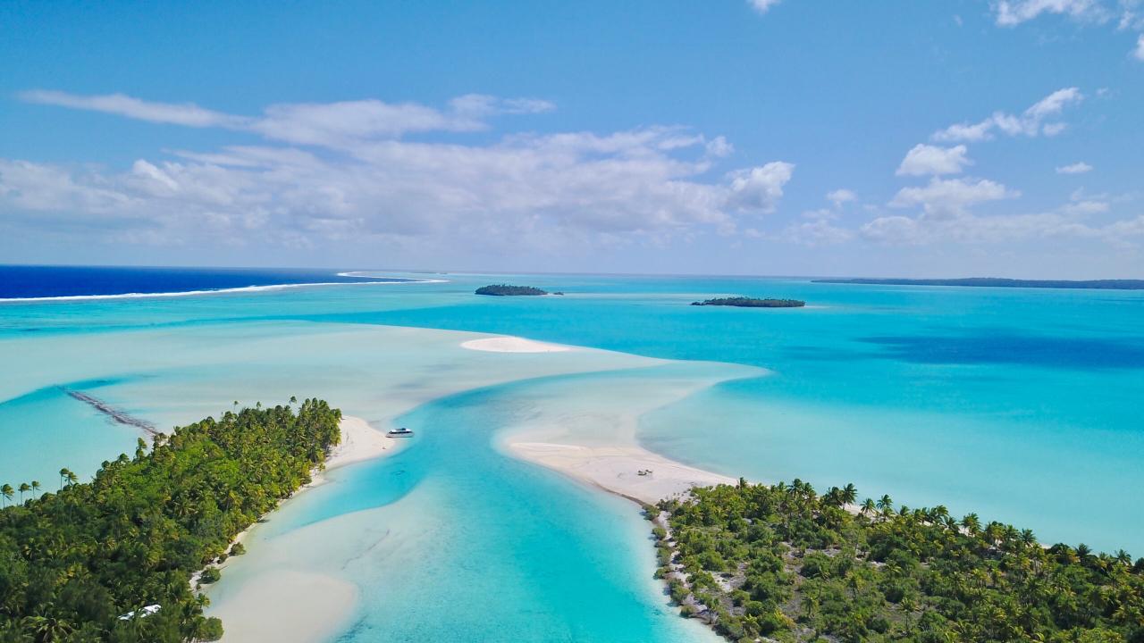 COOK ISLANDS 8 OR 9 DAYS