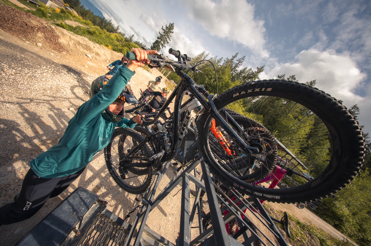 Jo&Co x RideHub Women's Shuttle Clinic