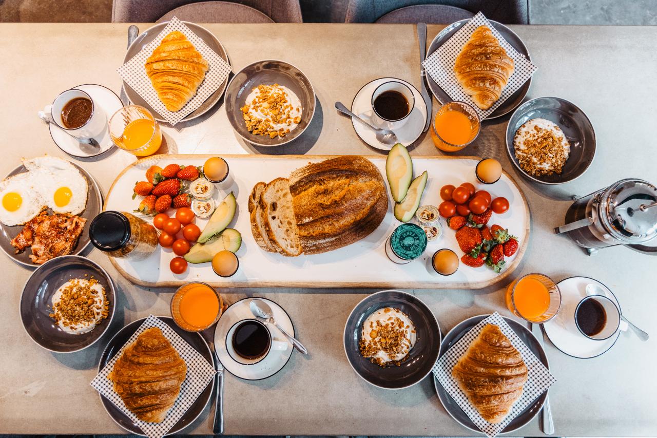 Deluxe Breakfast Hamper