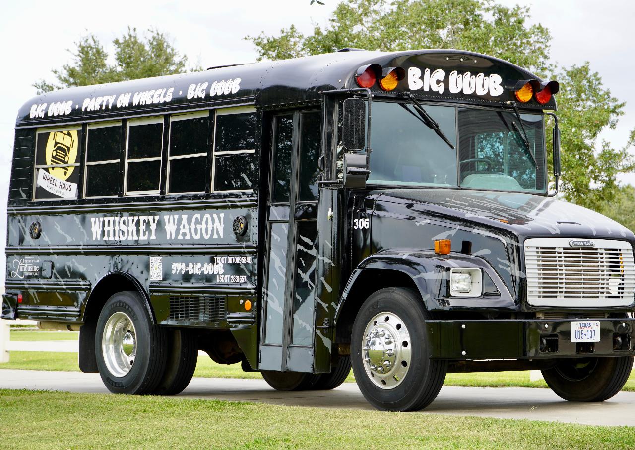 Big UUUB "Black Bus" Wine Tour (PRIVATE)