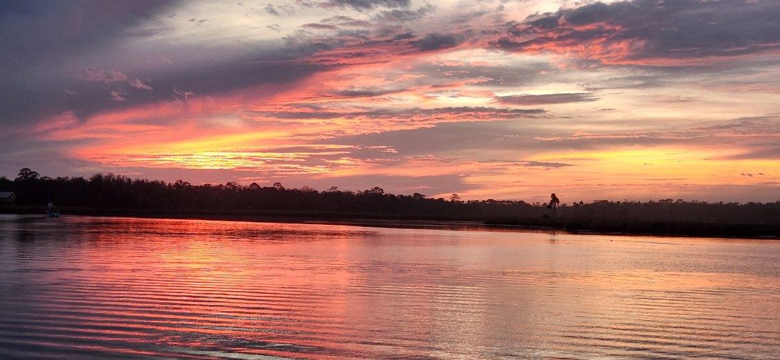 Kings Bay Sunset Cruise