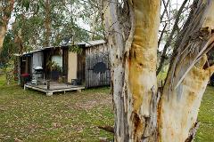 Rustic Bush Cabin with moon bathing facilities