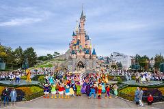 Disneyland Paris - Travel - Christmas