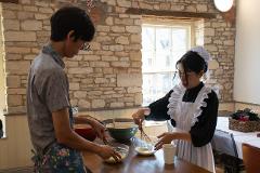 Cotswolds Christmas Baking Workshop in Burford