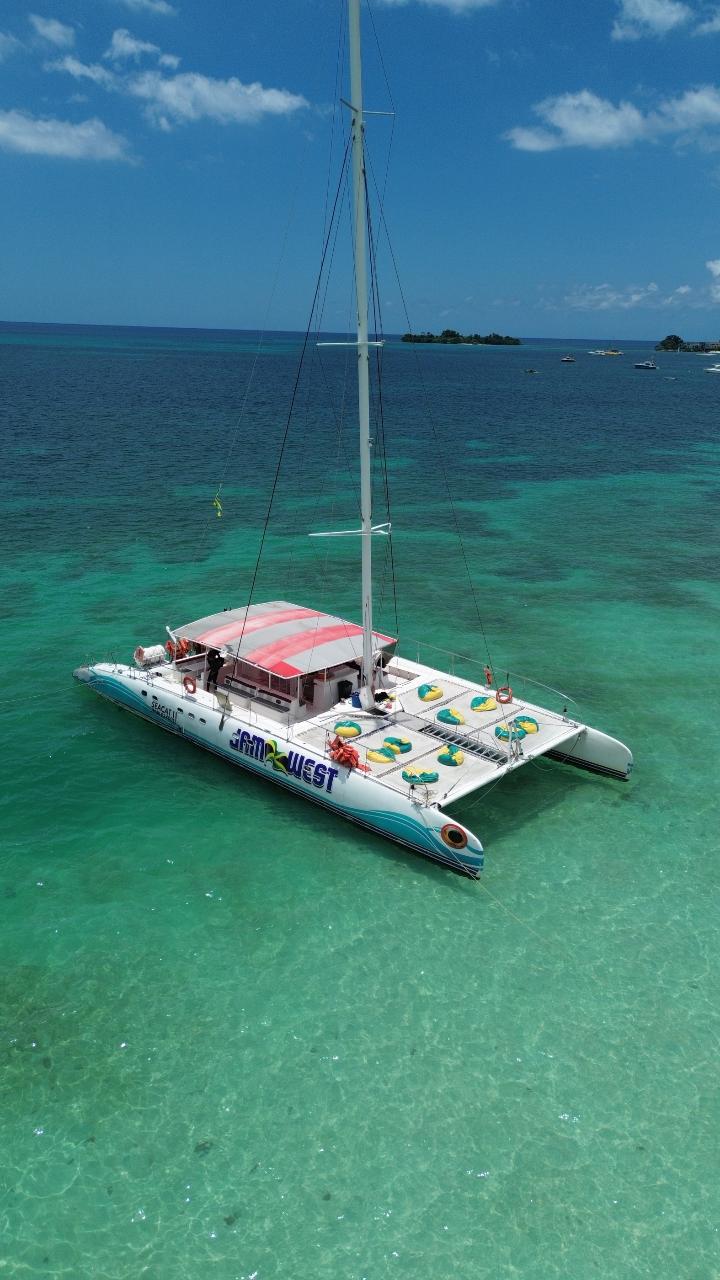 MONTEGO BAY - Jamwest Beach Catamaran Sunset Cruise
