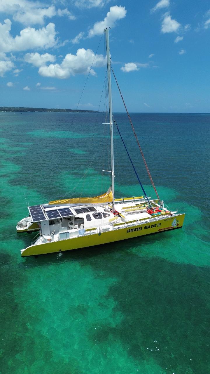 TRELAWNY - Jamwest Beach Catamaran 