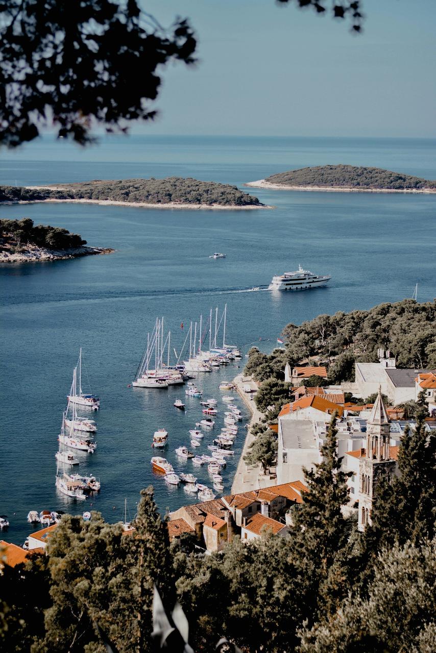 Croatia’s South Dalmatia Islands Yacht & Yoga Tour: Trogir - Dubrovnik