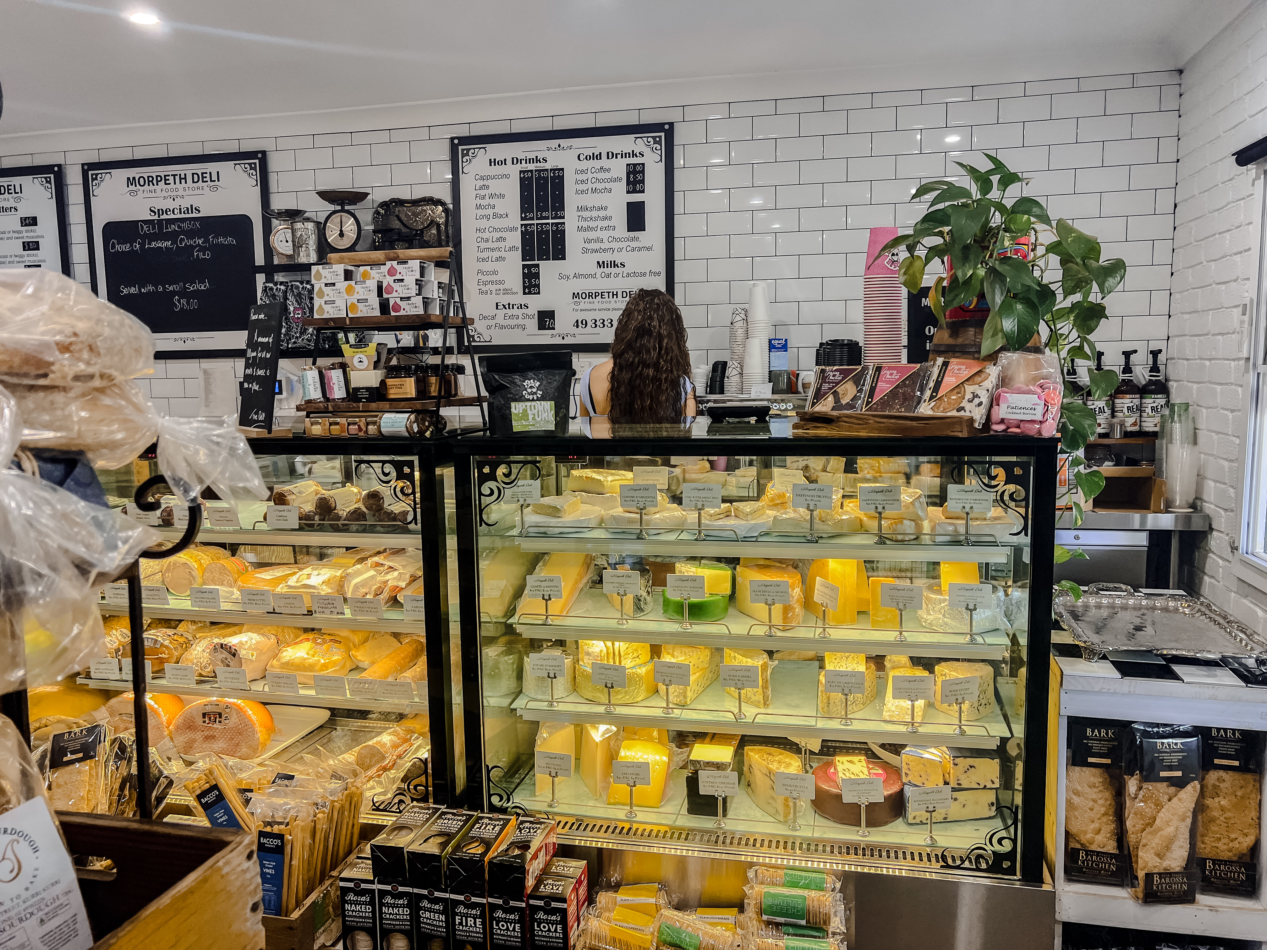 Country Towns, Rivers & an Aussie Farm. Departing Newcastle.