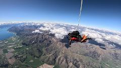 9,000ft Tandem Skydive Wanaka