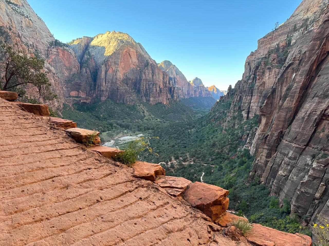 Zion Canyon - Private Guided Hike + Picnic