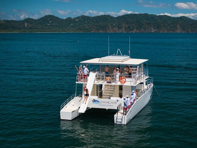 Tortuga Island – Half Day (Costa Cat III)