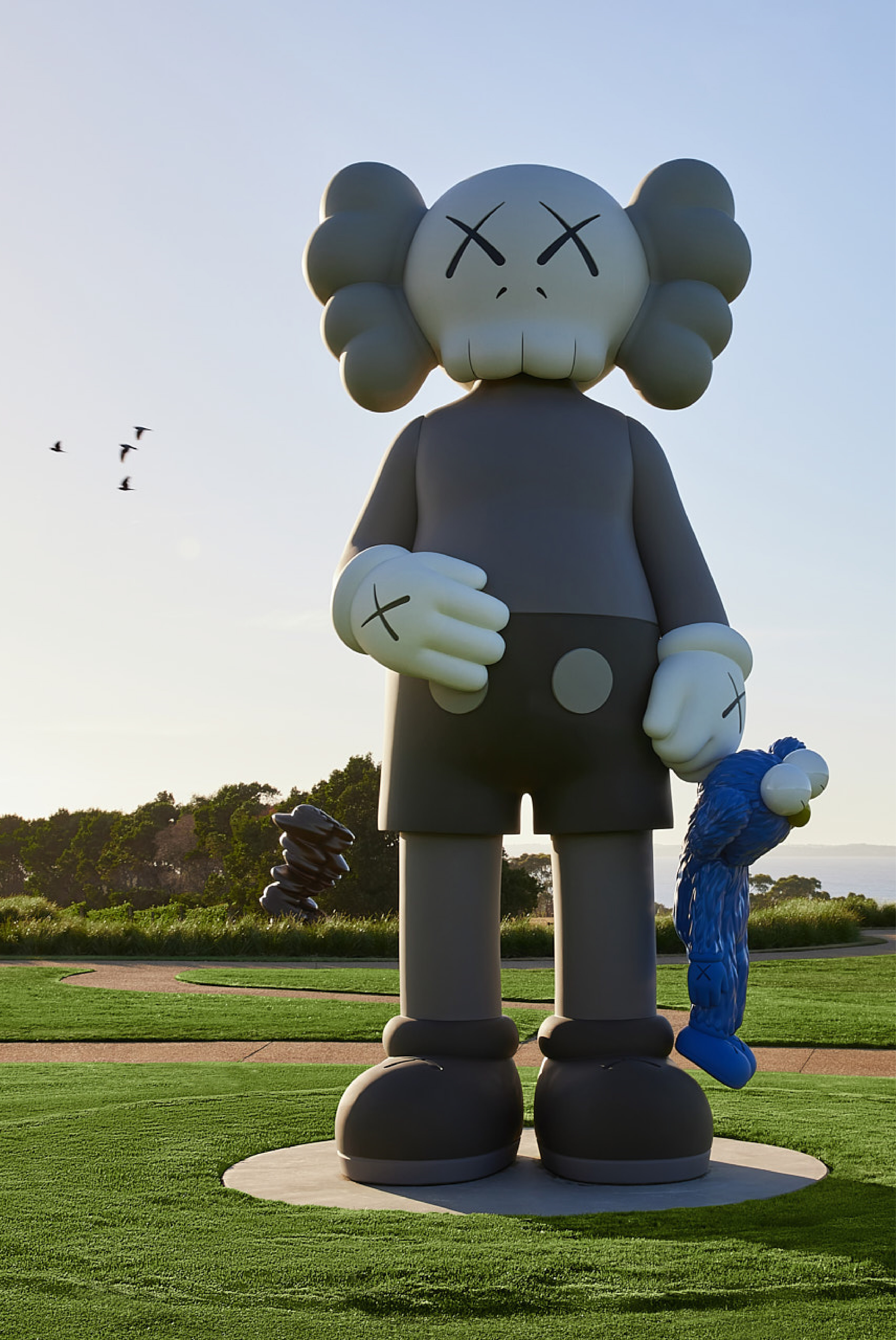 Discover Pt. Leo Estate Lunch, Art & Wine Experience