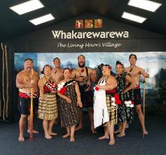 From Auckland: Rotorua Māori Village & Polynesian Spa Small Group Tour