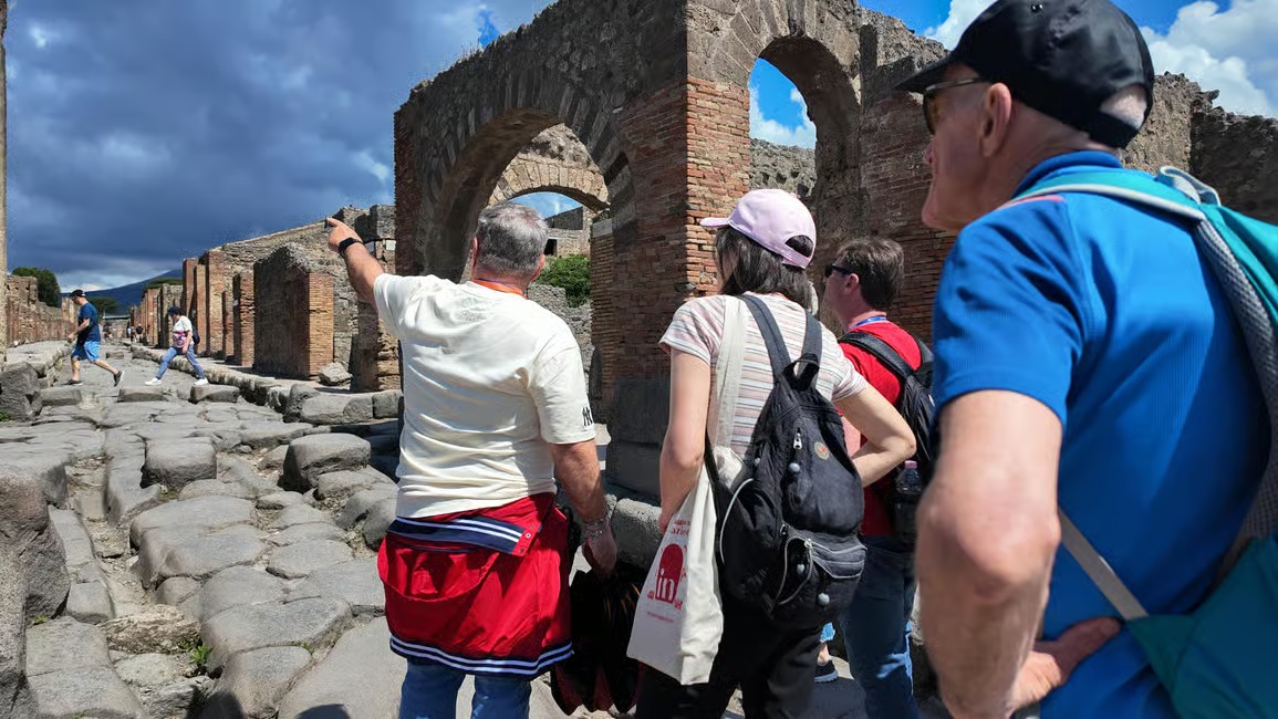 From Rome: One day trip to Pompeii Ruins w/ High Speed train (ITALIAN GUIDED TOUR)