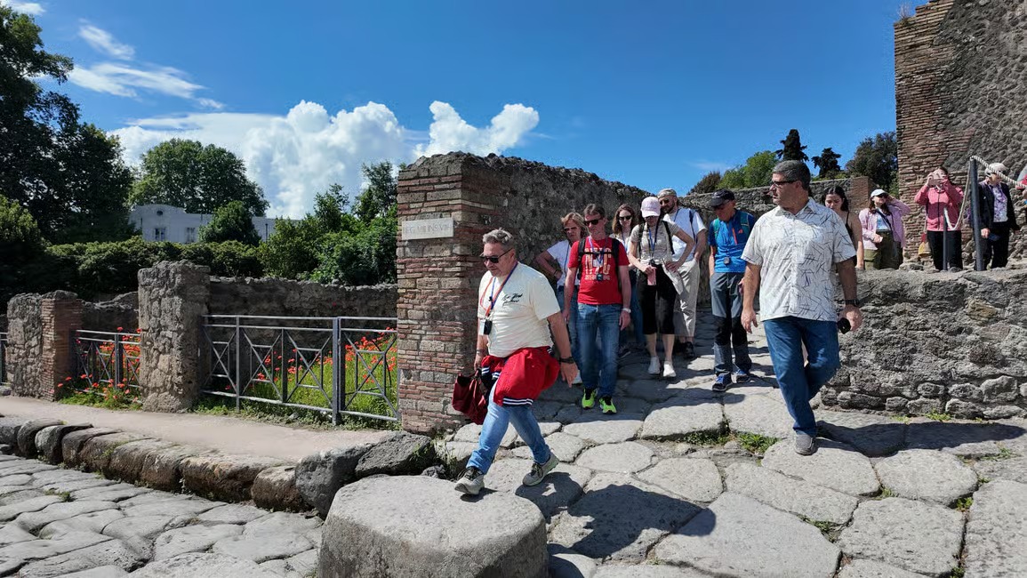 From Rome: One day trip to Pompeii Ruins w/ High Speed train (SPANISH)