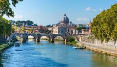 Tevere Evening Cruise with Wine and Snacks