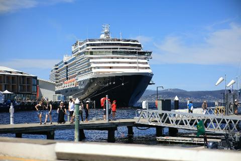 02f85e5d_7cda_4b92_a59e_edf0657a1fc3