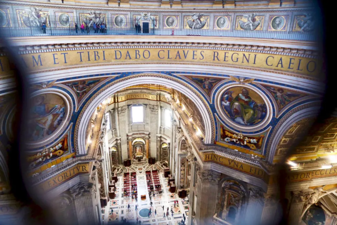 Unveiling the Heights and Depths of St. Peter's Basilica,  Crypt Tour & Independent Dome Climb 