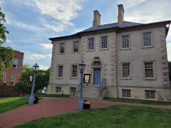 Old Town Alexandria & Carlyle House Small Group Walking Tour