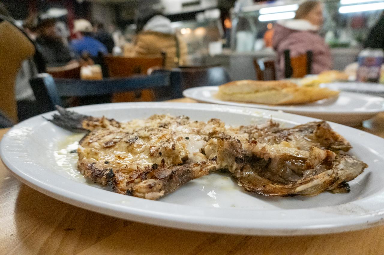 Private Astoria Queens Guided Food Tour with Five Tastings