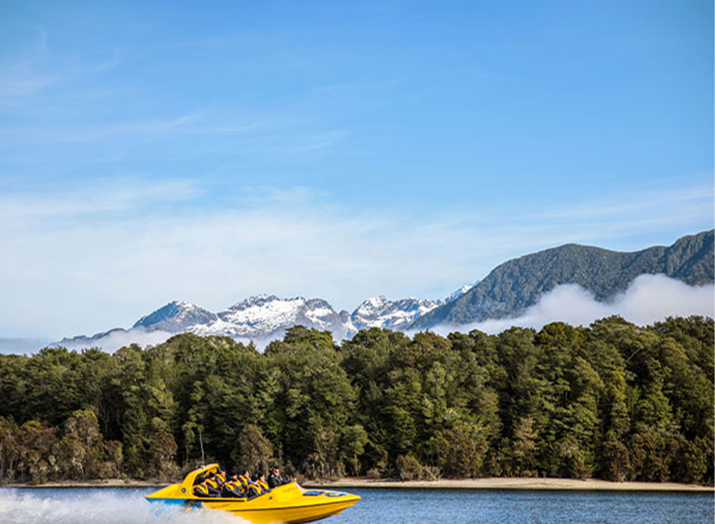 Kepler Track Jet Boat & Hike incl. Picnic Lunch