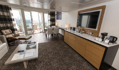 Royal Flush Voyager - Owner's Loft Suite