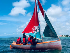 Baptême de voile traditionnelle dans le lagon de Saint-François