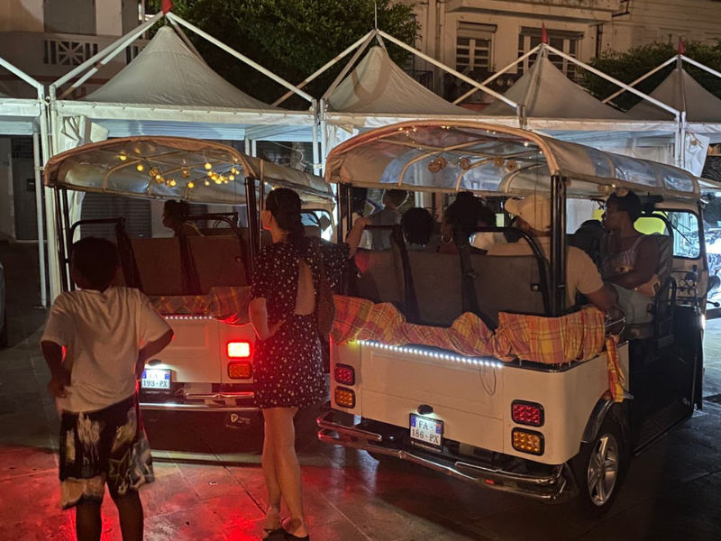Découverte nocturne de Pointe-à-Pitre en tuktuk