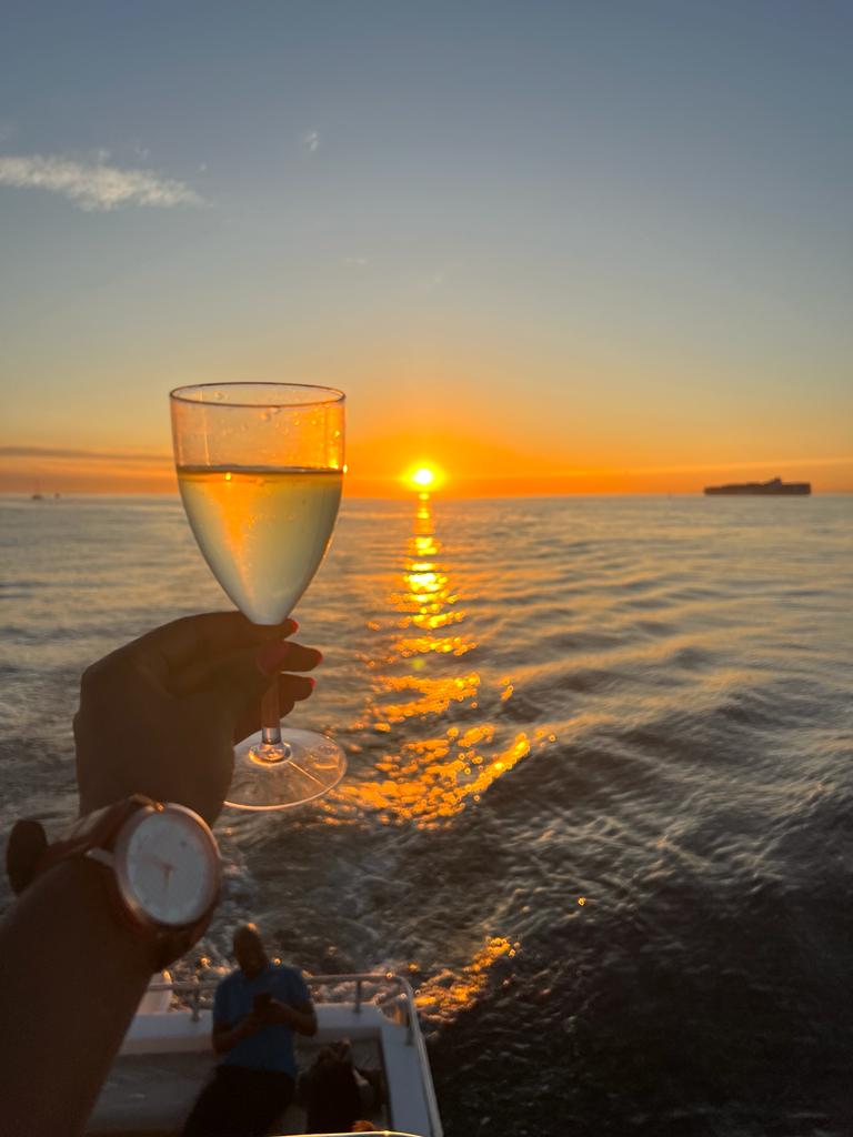 Weekend in Cape Town with Champagne Sunset Cruise 