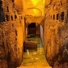 Underground the Trevi Fountain tour