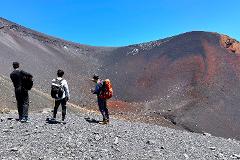 HOEI CRATER SHORT HIKE | 宝永山⽕⼝ショートハイク