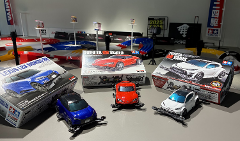 BUILD YOUR OWN MINI 4WD | ミニ四駆体験