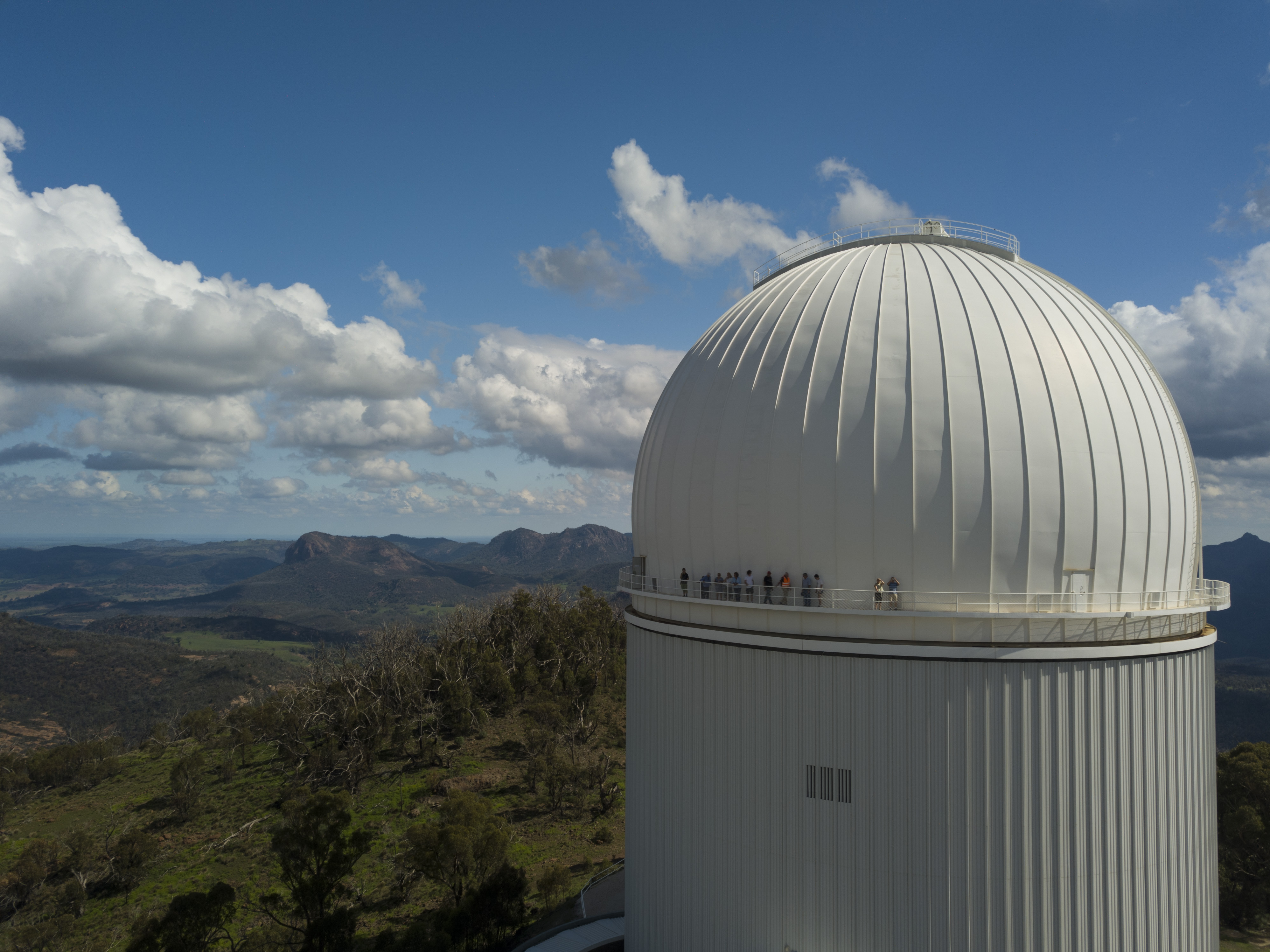 EXPLORING INSIDE AUSTRALIA'S LARGEST TELESCOPE Dark Sky Traveller