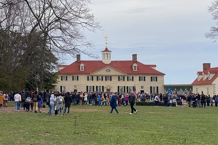 WST - Mount Vernon Walking and Bus Tour - 11 AM