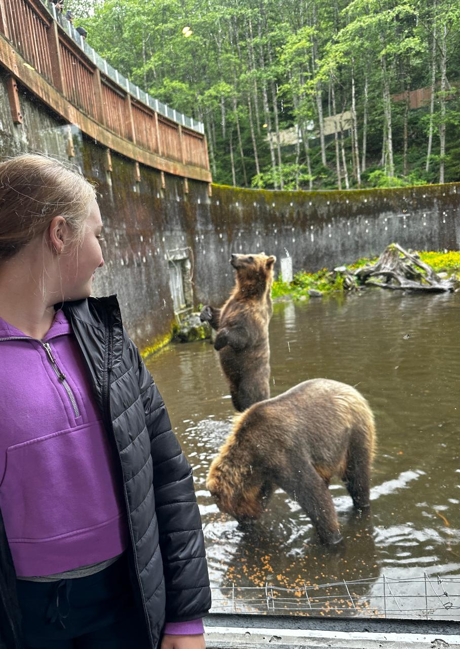 Sitka’s Favorite Sites INDIVIDUAL Land & Bear Tour- Meal and Transportation 