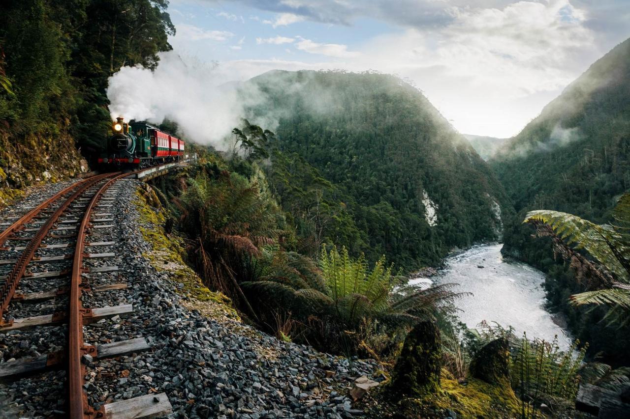 KING RIVER GORGE RAFT AND STEAM EXPERIENCE (min age 11)