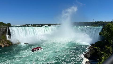 Mississauga To Niagara Falls Private Tour upto 4 People